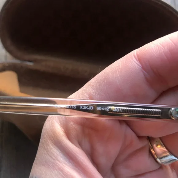 Authentic Gucci aviators - Picture 9 of 9